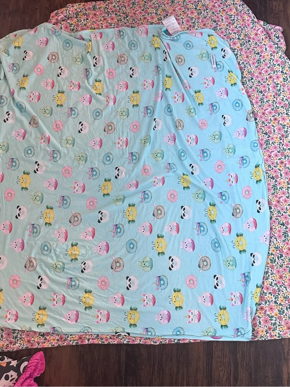 Posh Peanut Girls Multicolor Ruffle Blanket Set - Pink, Aqua, Black